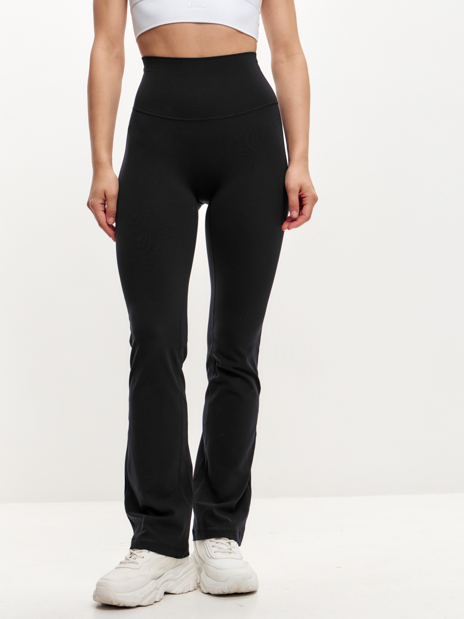 Брюки клеш SOFT LIBERTY Short черные