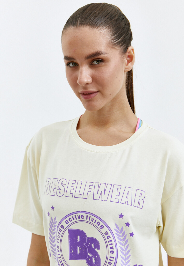 Футболка BSWR экрю с принтом