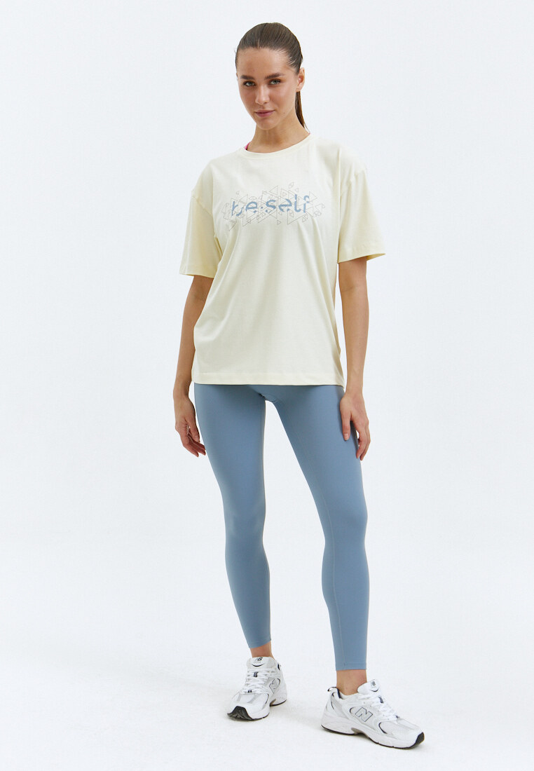 Футболка с геометрическим принтом BeSelf экрю