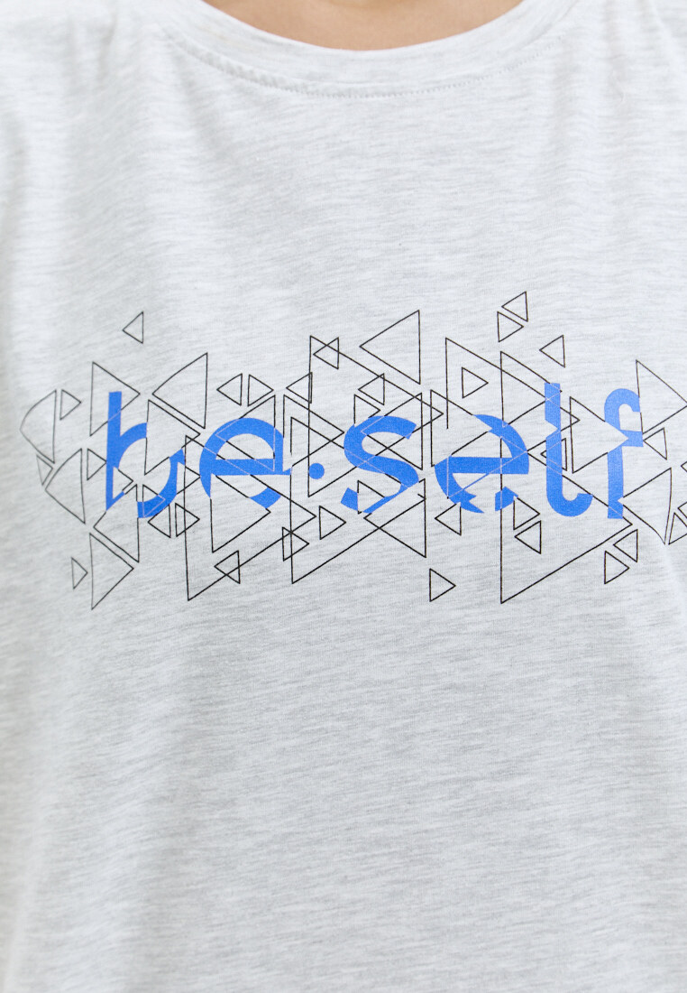Футболка с геометрическим принтом BeSelf серая