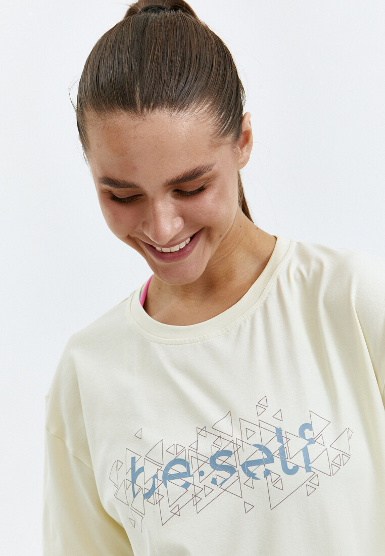 Футболка с геометрическим принтом BeSelf экрю