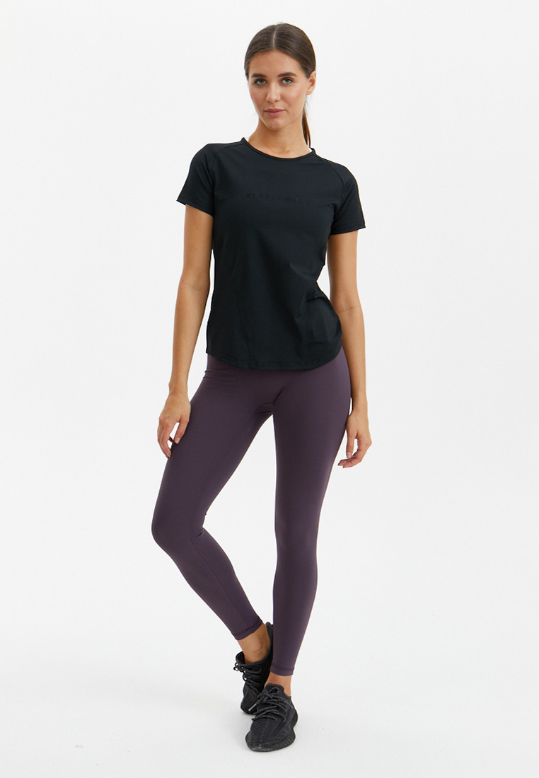 Удлиненная футболка SATIN BASE черная