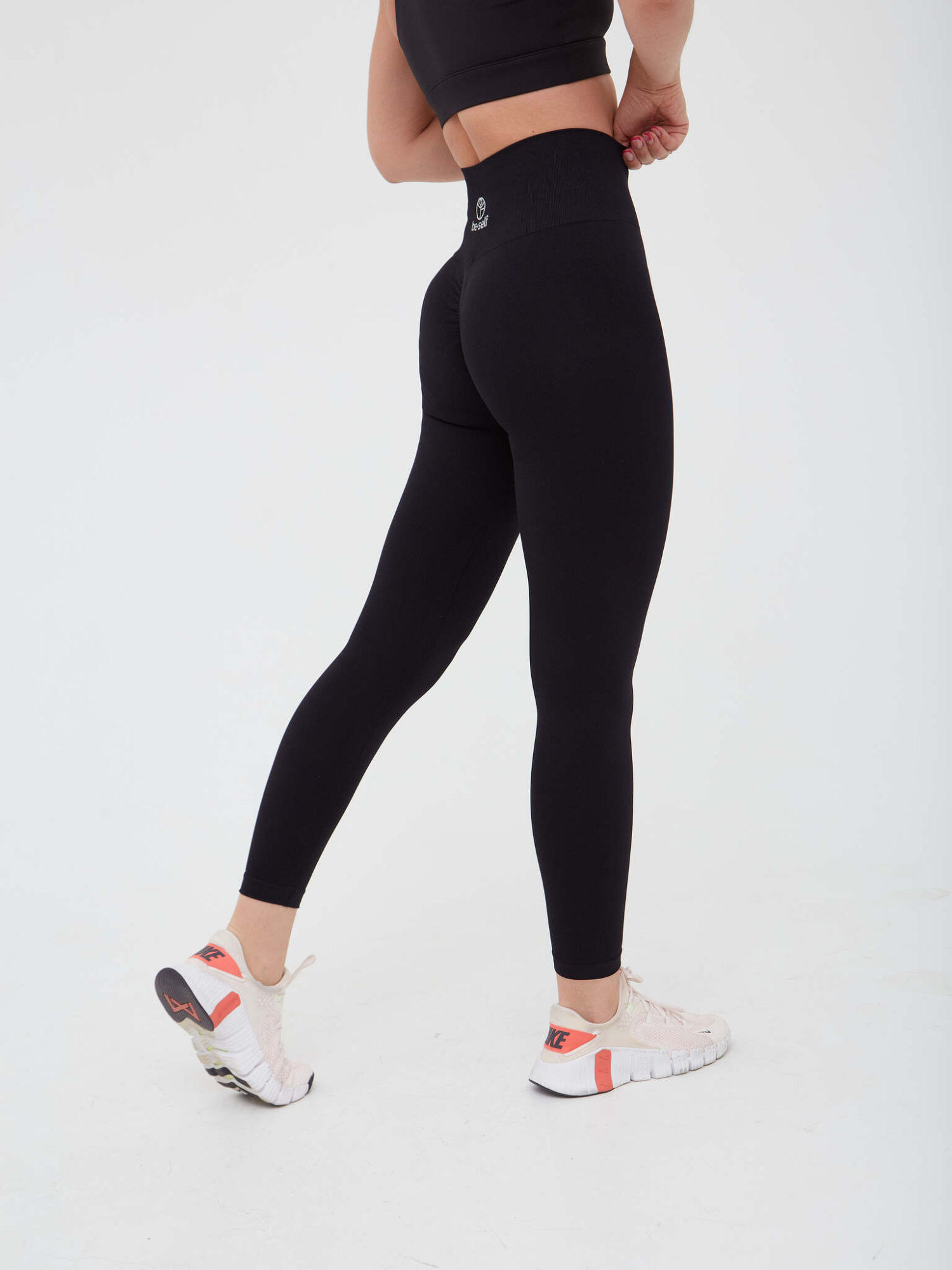 Лосины SEAMLESS PUSH-UP черные