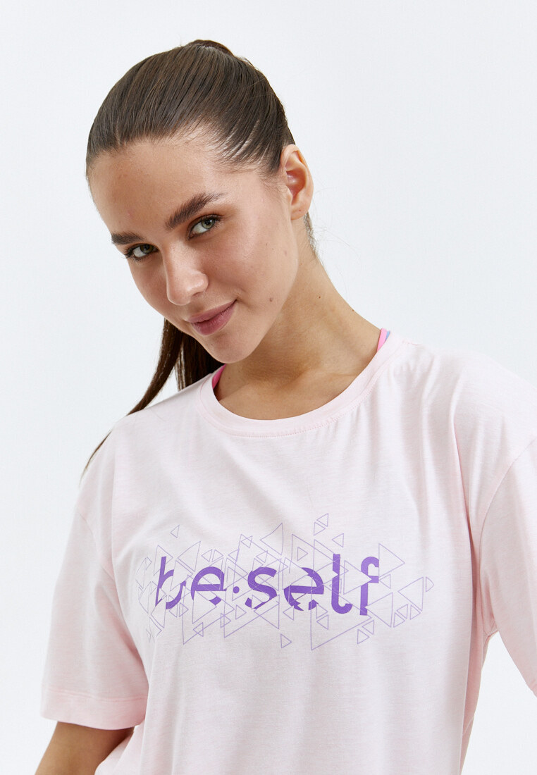 Футболка с геометрическим принтом BeSelf розовая