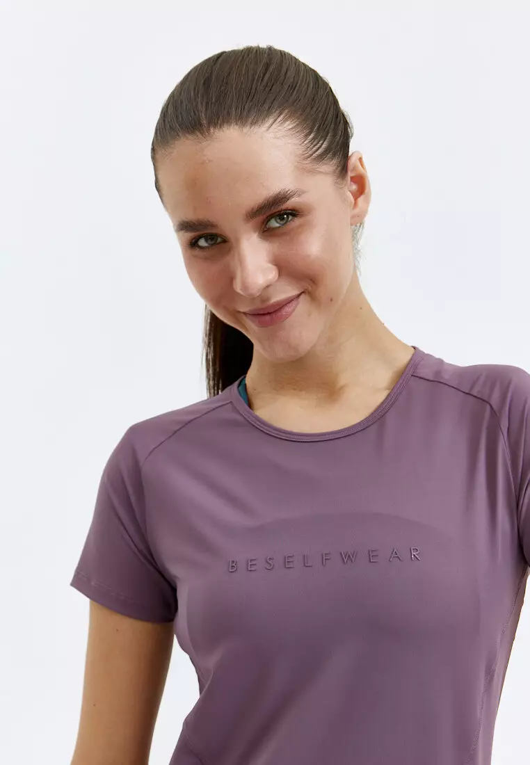 Удлиненная футболка SATIN BASE сливовая