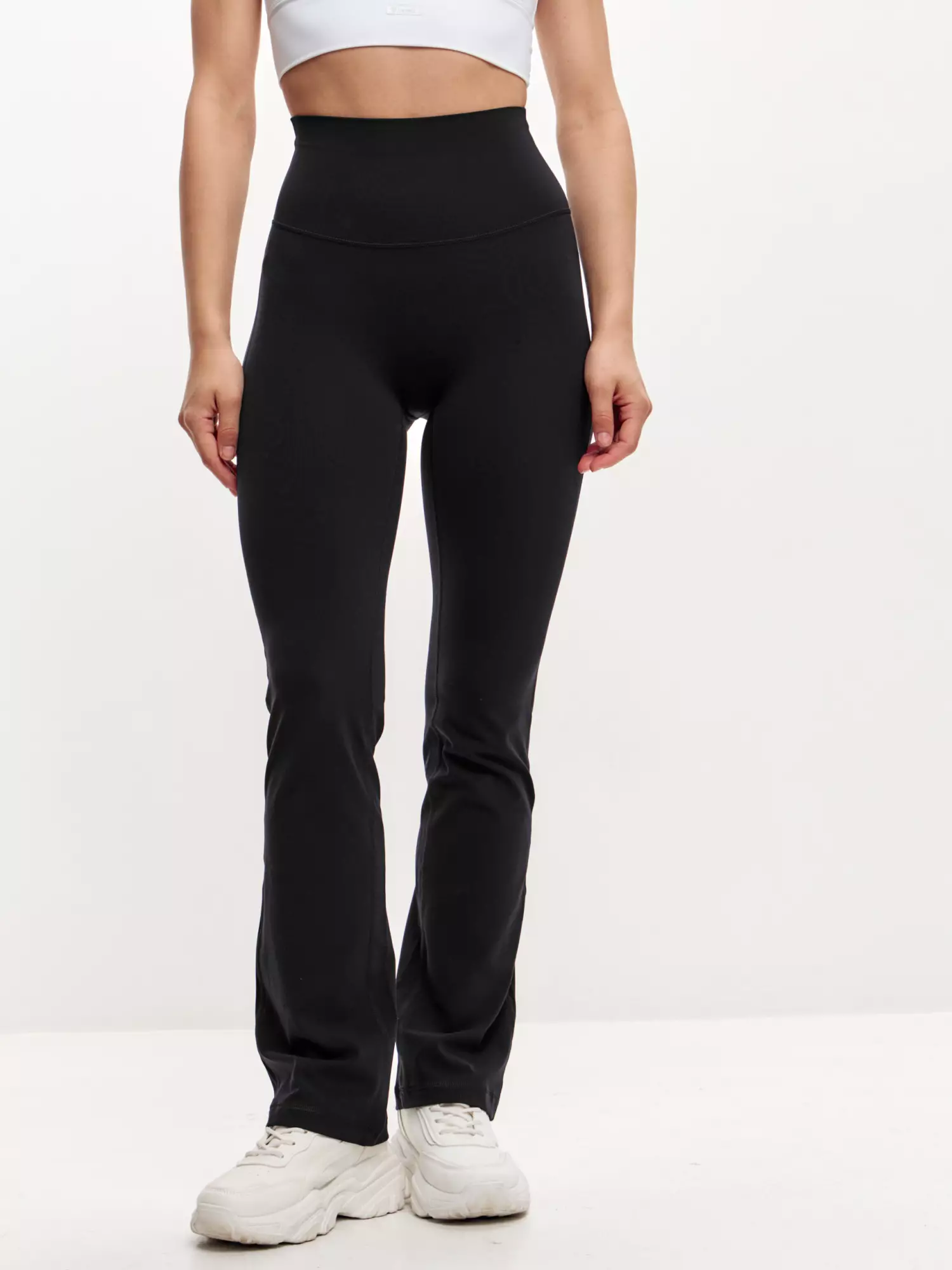 Брюки клеш SOFT LIBERTY Short черные