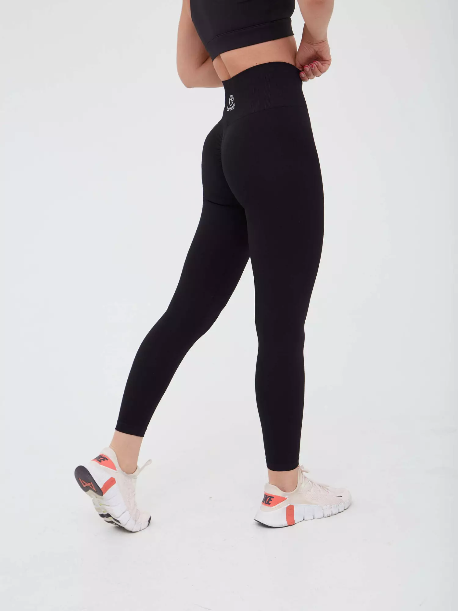 Лосины SEAMLESS PUSH-UP черные