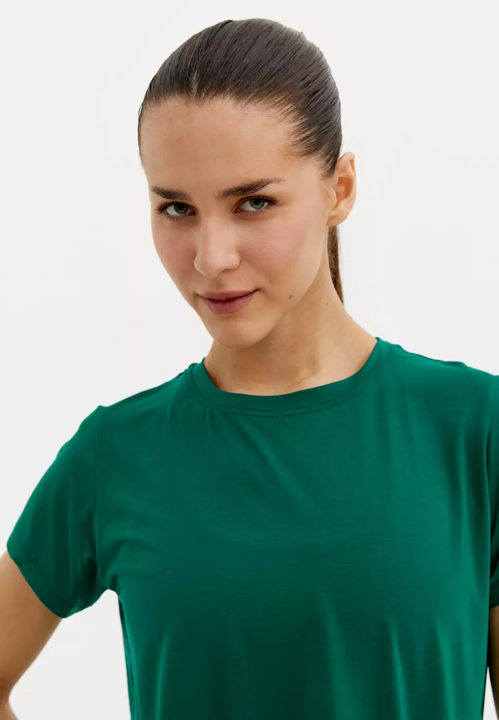 Футболка MODAL изумрудная