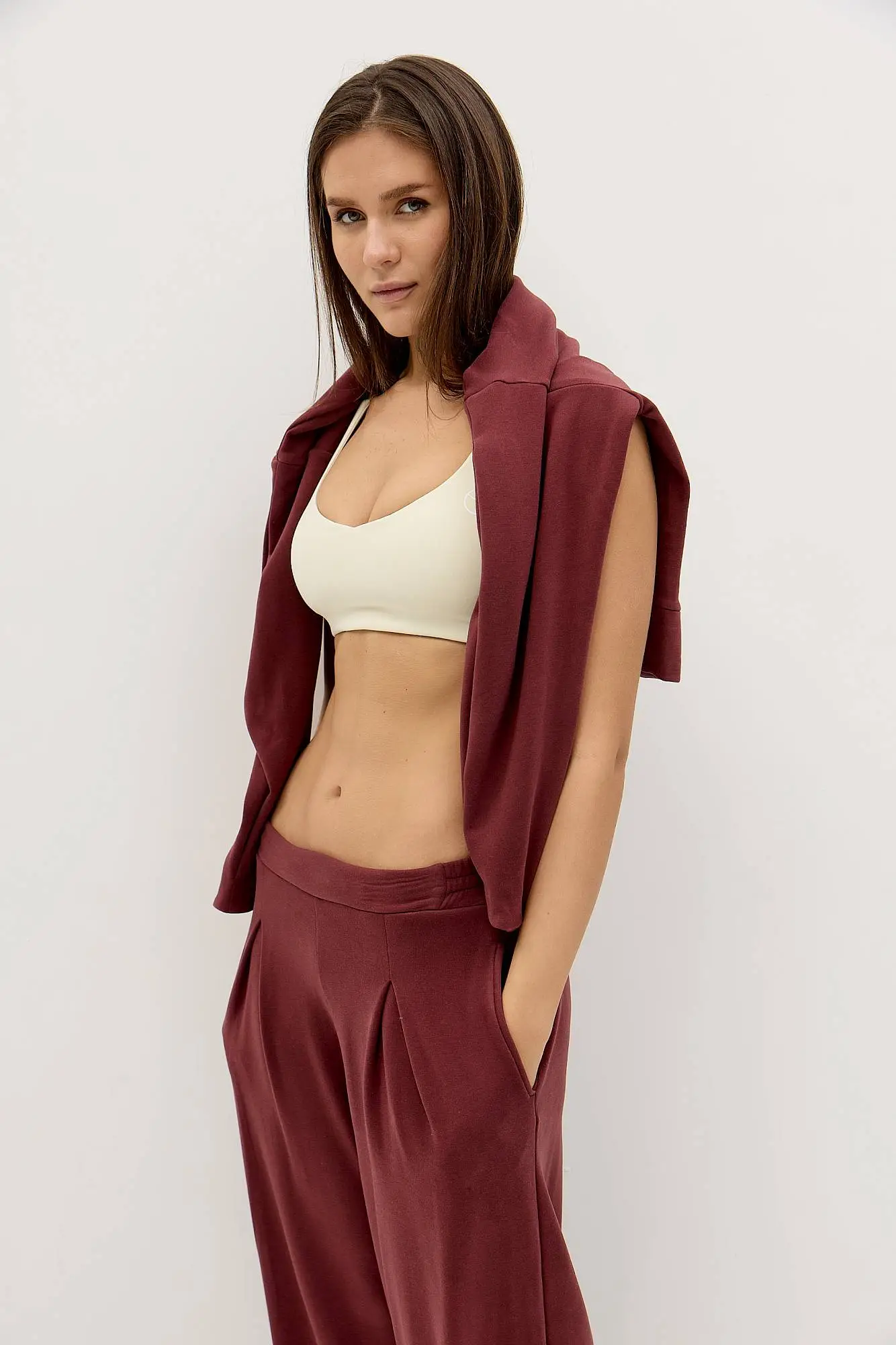 Штаны с защипами URBAN COMFORT бордовые