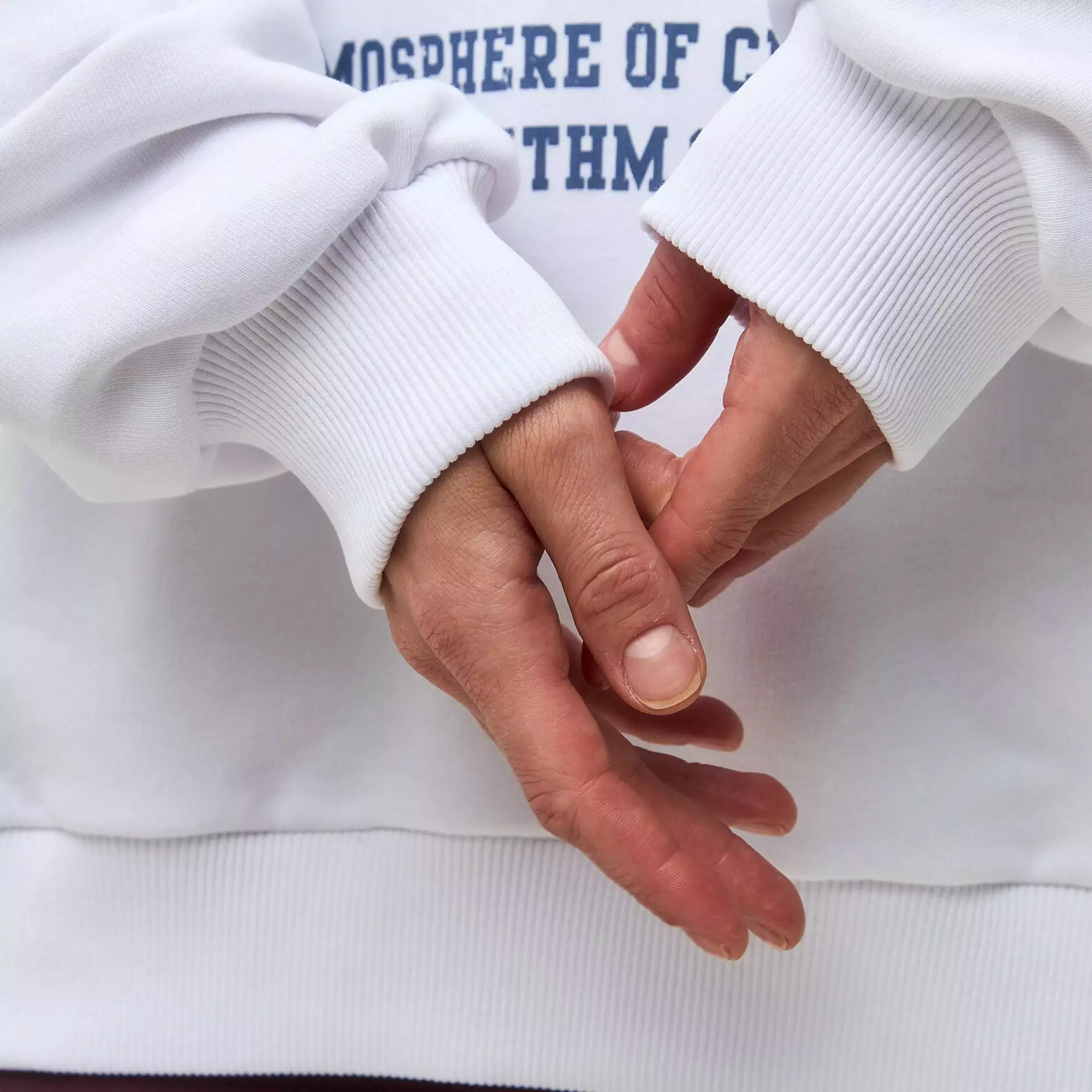 Свитшот белый с круглым принтом BSWR