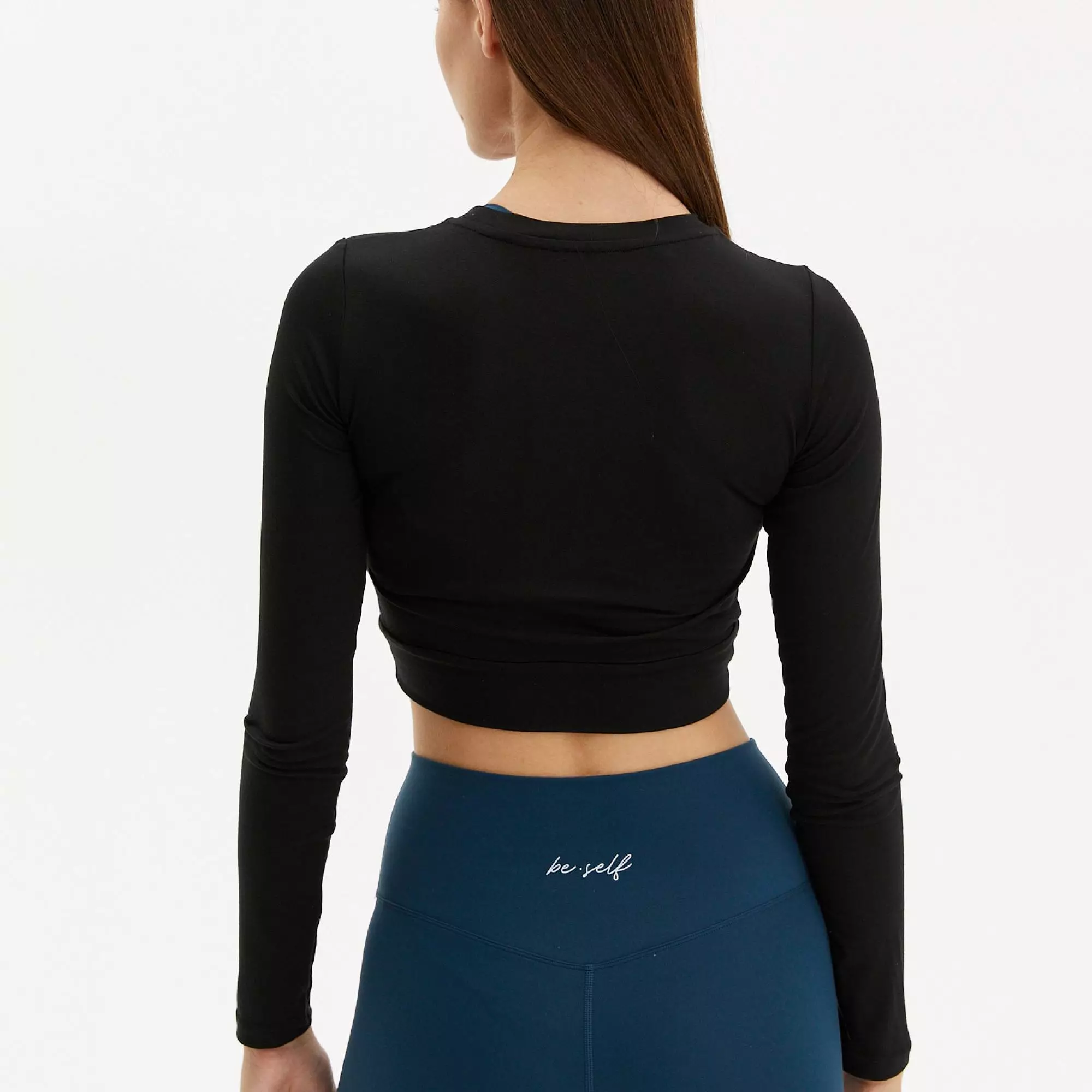 Кроп-топ с узлом VISCOSE черный