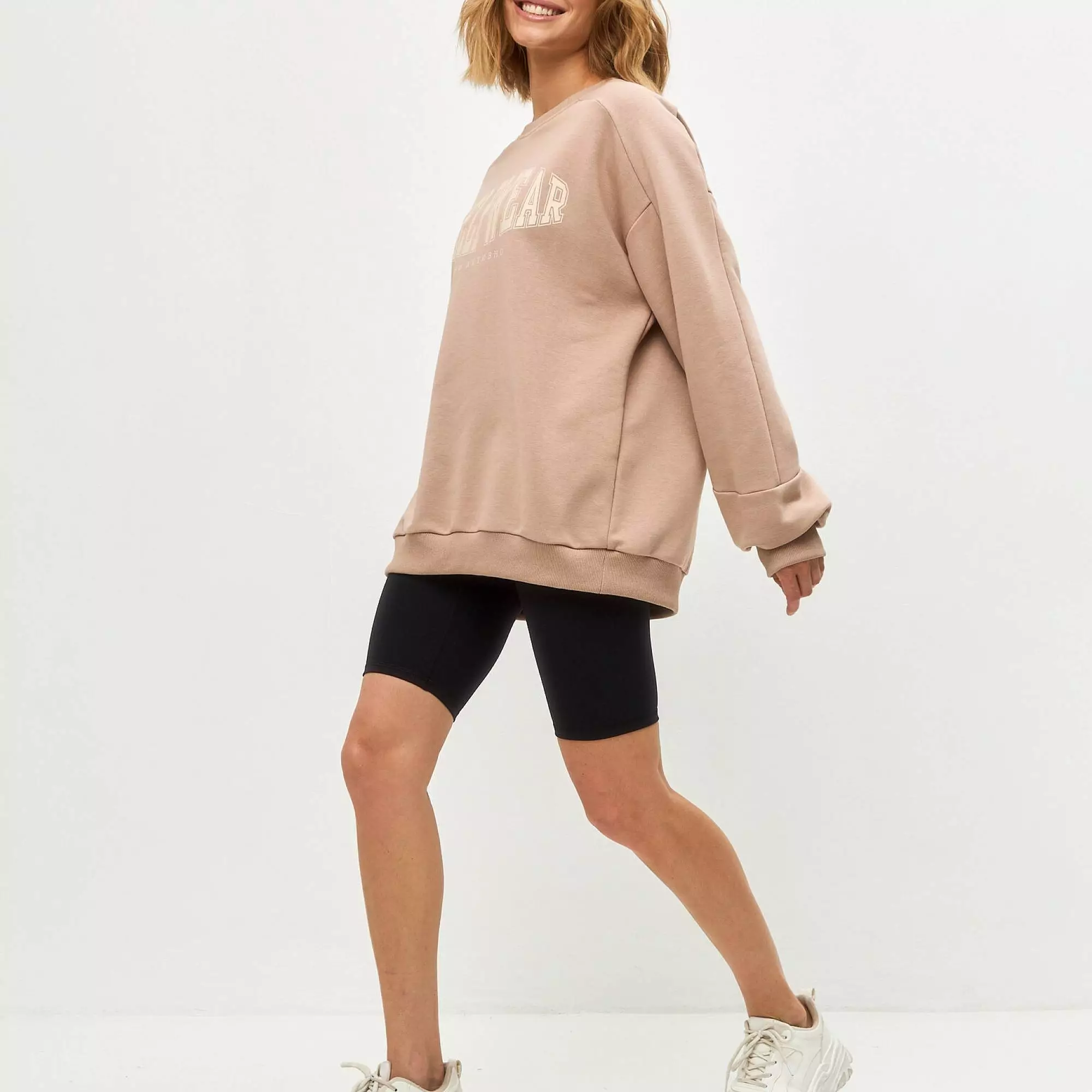 Свитшот бежевый с принтом BSWR